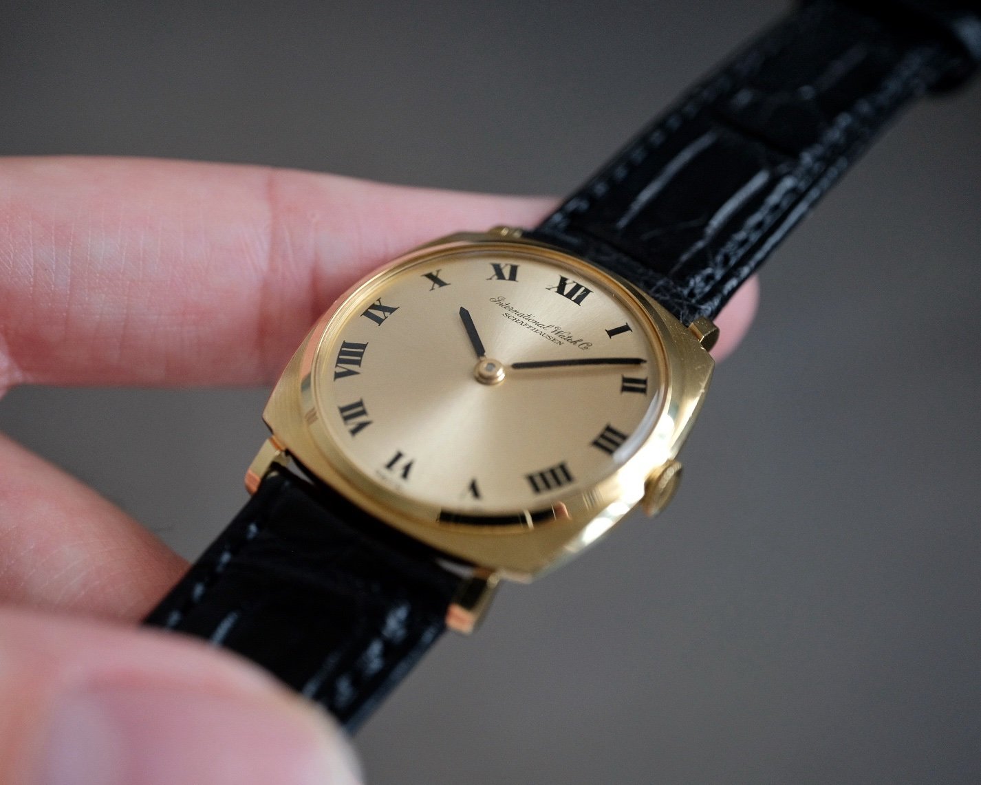 IWC 18K YG Cushion Case Roman Numeral Dial Ref. 1418 - Image 5