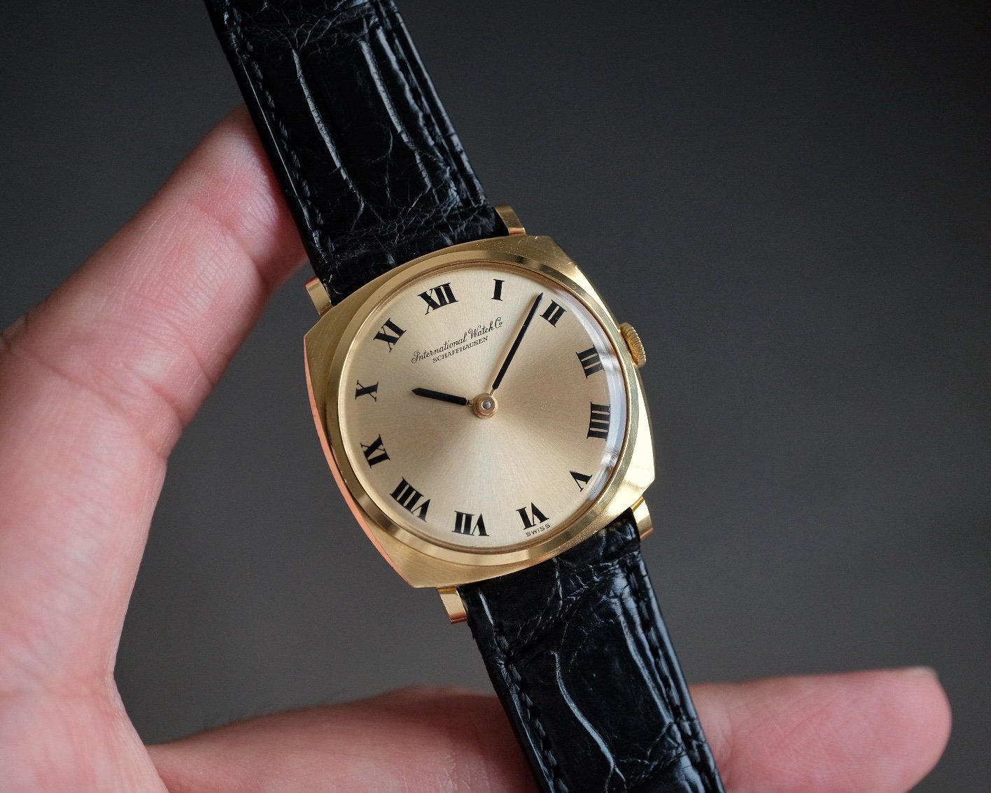 IWC 18K YG Cushion Case Roman Numeral Dial Ref. 1418 - Image 2