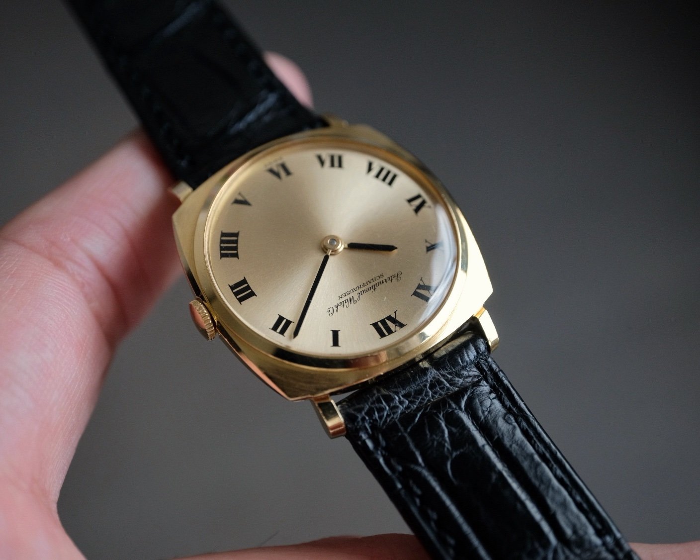 IWC 18K YG Cushion Case Roman Numeral Dial Ref. 1418 - Image 6