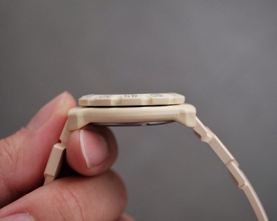 Kith x Tag Heuer Formula 1 Miami Beige Limited Edition - Image 5