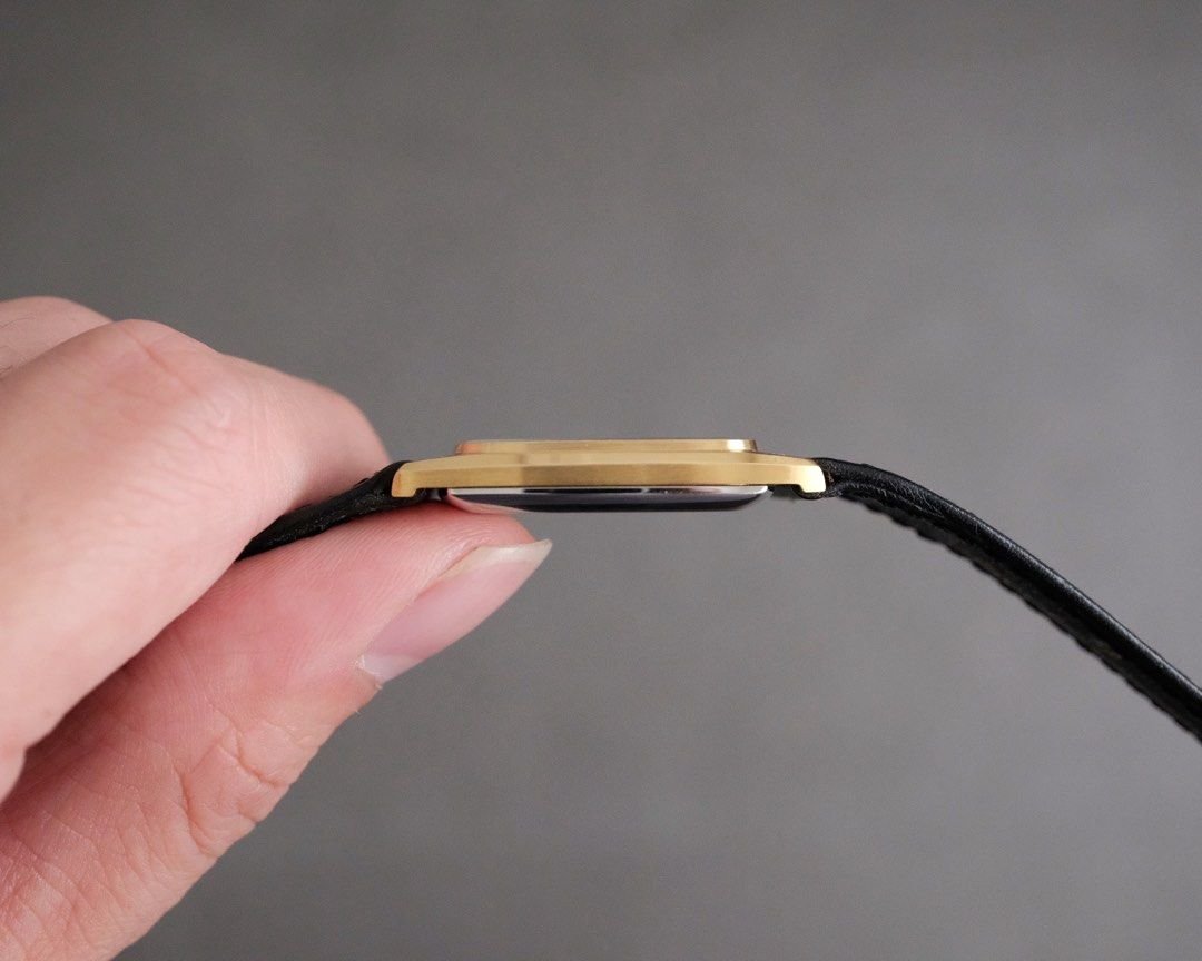 Vintage Universal Geneve Tank Tonneau Ref. 542145 - Image 5