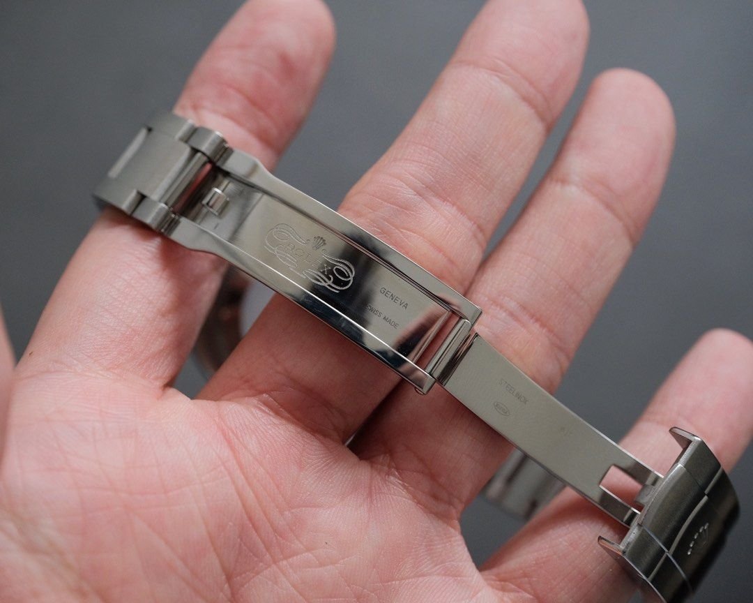 Rolex Oyster Perpetual 36mm Ref. 116000 - Image 8