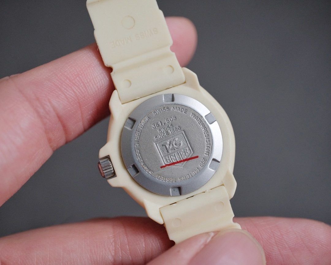 Tag Heuer Formula 1 Professional Date 200m White Cream Ref. 361.508 - Image 6