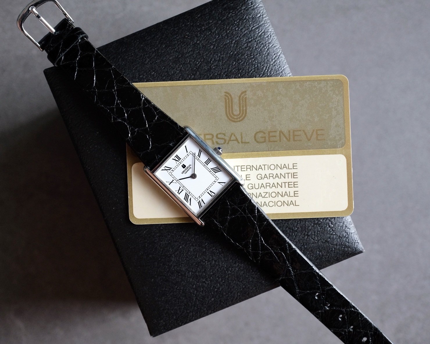 Universal Genève Tank Ref. 842139
