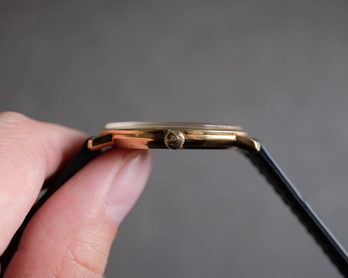 Double Signed, Movado Sub Sea 18K Yellow Gold Manual Wind Cal. 230 Retailed by Tiffany & Co - Image 5